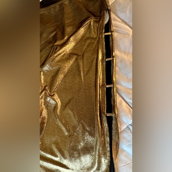 NWT MICHAEL Michael Kors gold shimmering blouse with black lining. Very pretty! - Picture 4 of 10